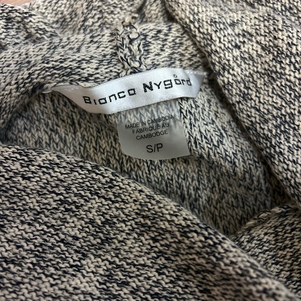 Bianca Nygord Women’s Cowl Neck Sleeveless high low Knit Top Size Small - Picture 4 of 5